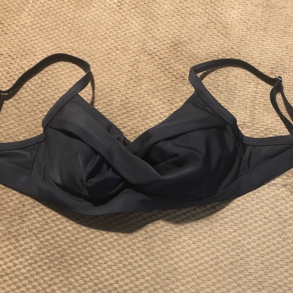 Athleta Bikini top